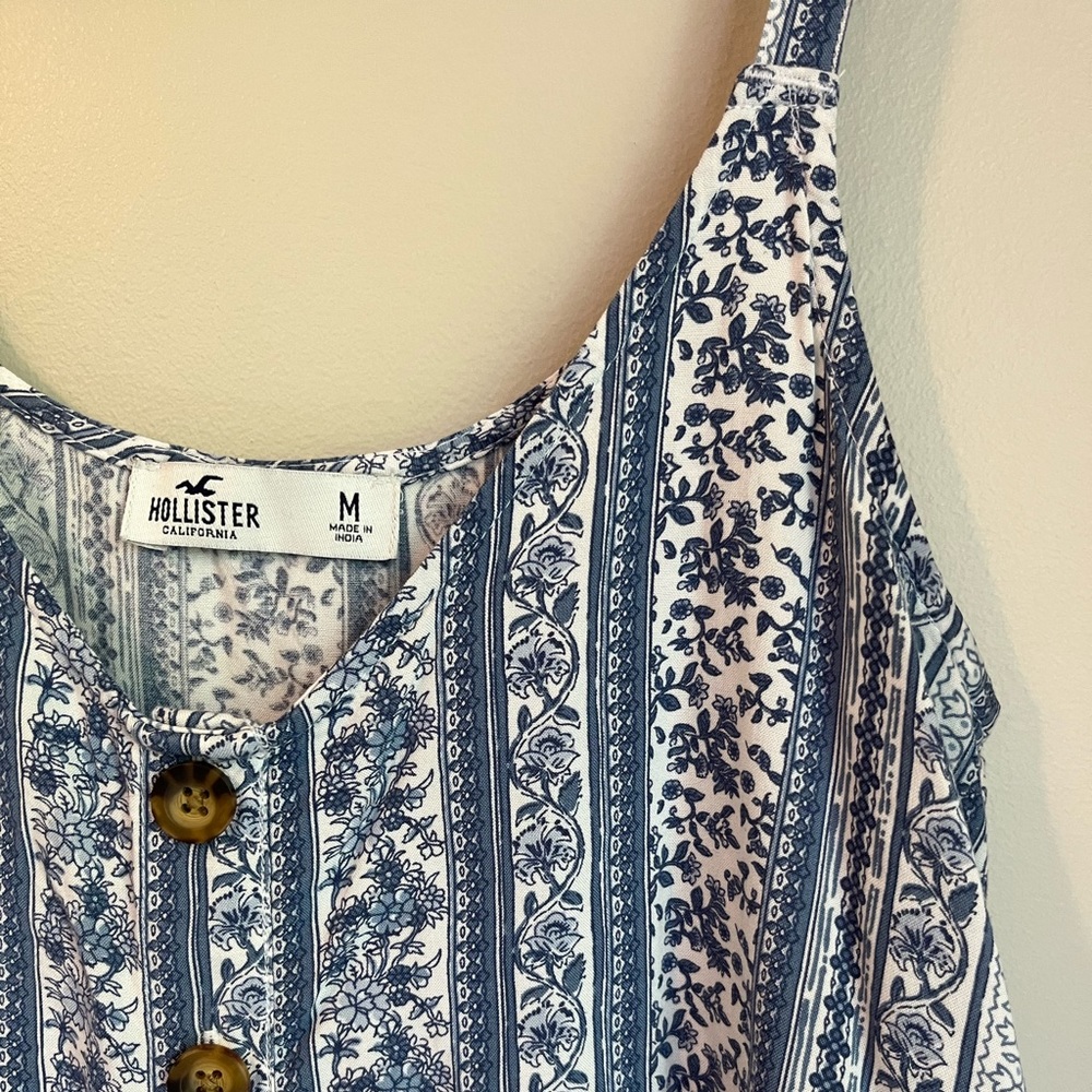 Hollister Tank